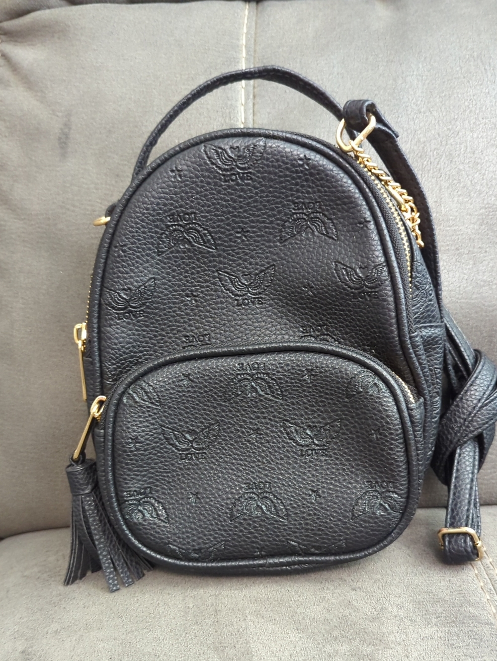 Unlisted Giveaway Random Item - Picture 5 of 9